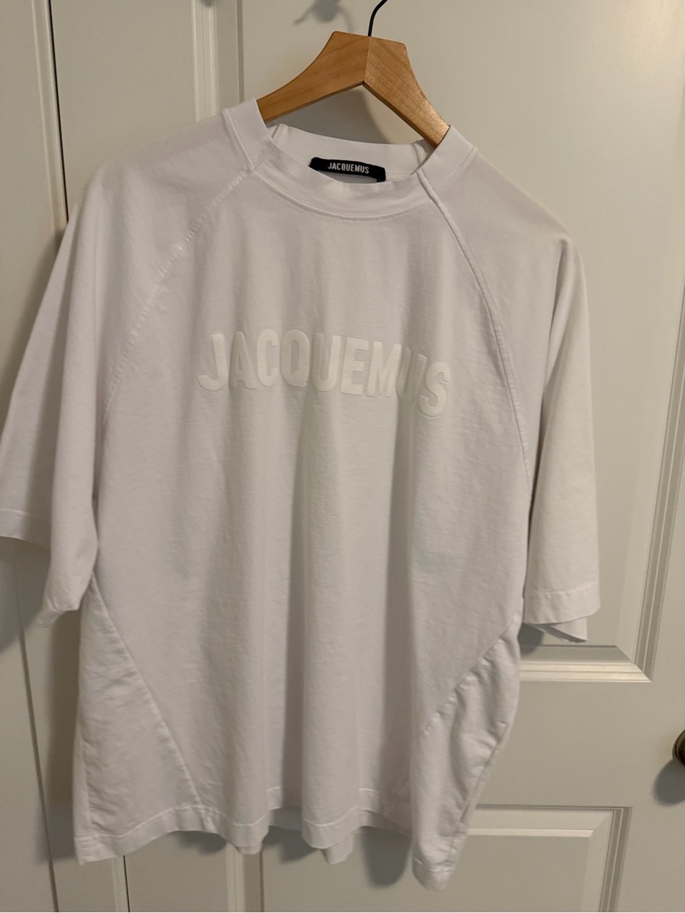 Jacquemus White Raised-Logo Short Sleeve Tee